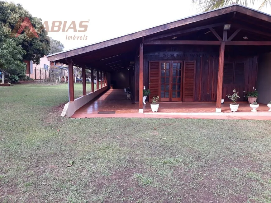 Foto 1 de Fazenda/Sítio com 3 Quartos à venda, 260m² em , Itirapina