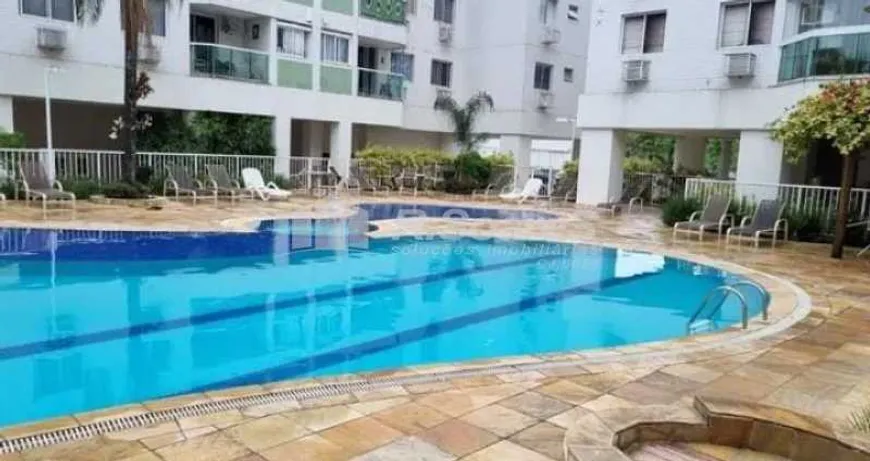 Foto 1 de Apartamento com 2 Quartos à venda, 56m² em Taquara, Rio de Janeiro