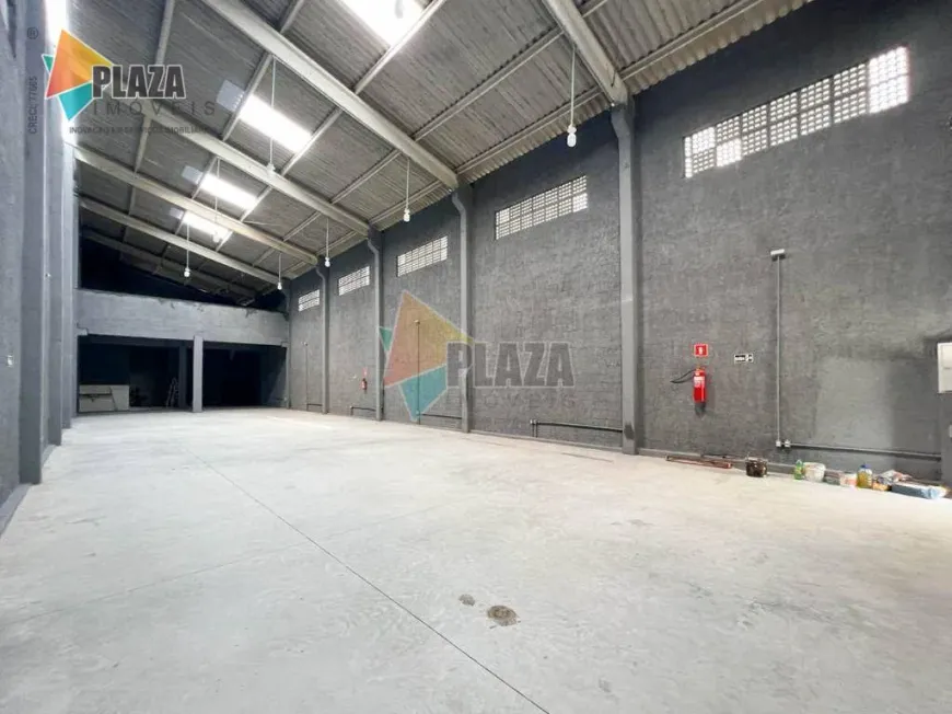 Foto 1 de Galpão/Depósito/Armazém para alugar, 412m² em Vila Guilhermina, Praia Grande