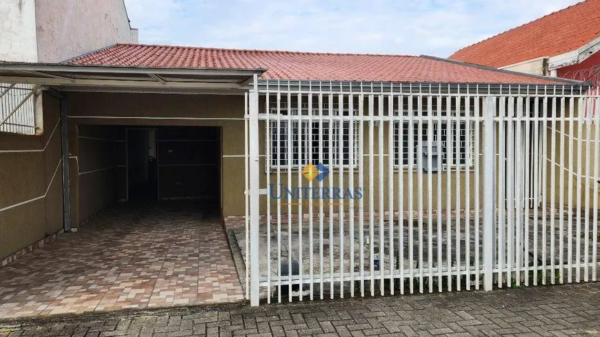 Foto 1 de Casa com 4 Quartos à venda, 180m² em Fazendinha, Curitiba