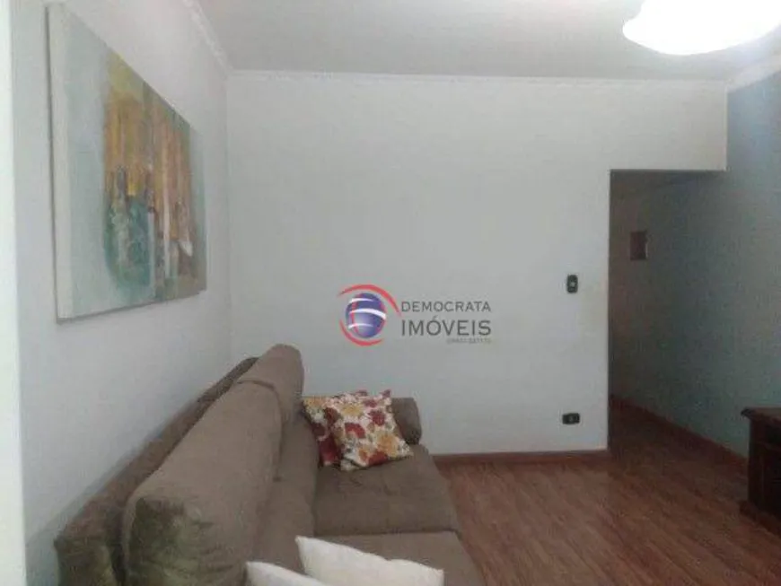 Foto 1 de Sobrado com 3 Quartos à venda, 170m² em Vila Scarpelli, Santo André