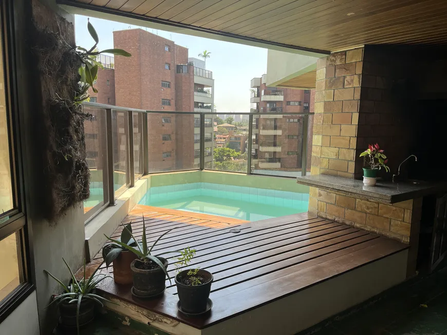 Foto 1 de Apartamento com 5 Quartos à venda, 211m² em Jardim Vitoria Regia, São Paulo