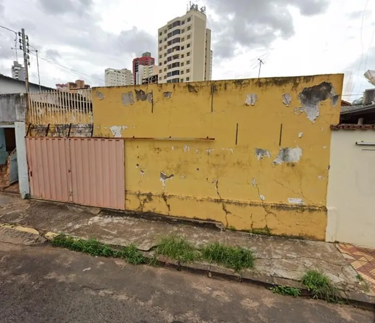 Foto 1 de Lote/Terreno à venda, 238m² em Centro, Uberlândia