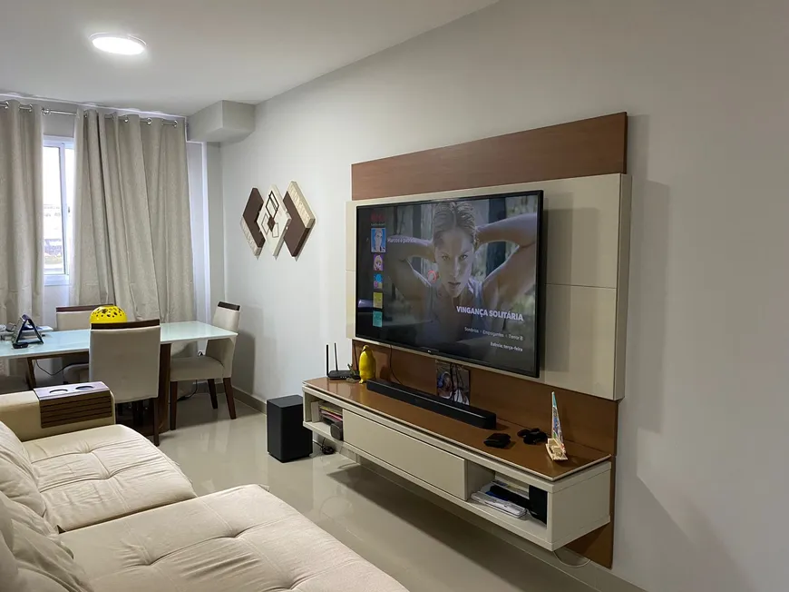 Foto 1 de Apartamento com 2 Quartos à venda, 45m² em Buraquinho, Lauro de Freitas