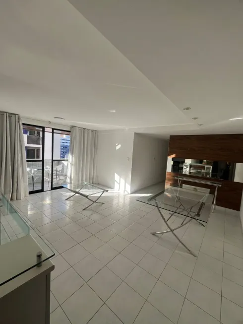 Foto 1 de Apartamento com 3 Quartos para alugar, 122m² em Manaíra, João Pessoa