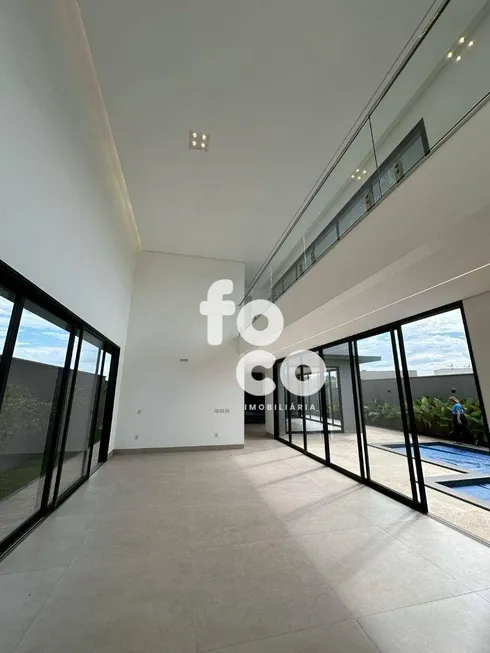 Foto 1 de Casa de Condomínio com 4 Quartos à venda, 407m² em Gávea, Uberlândia
