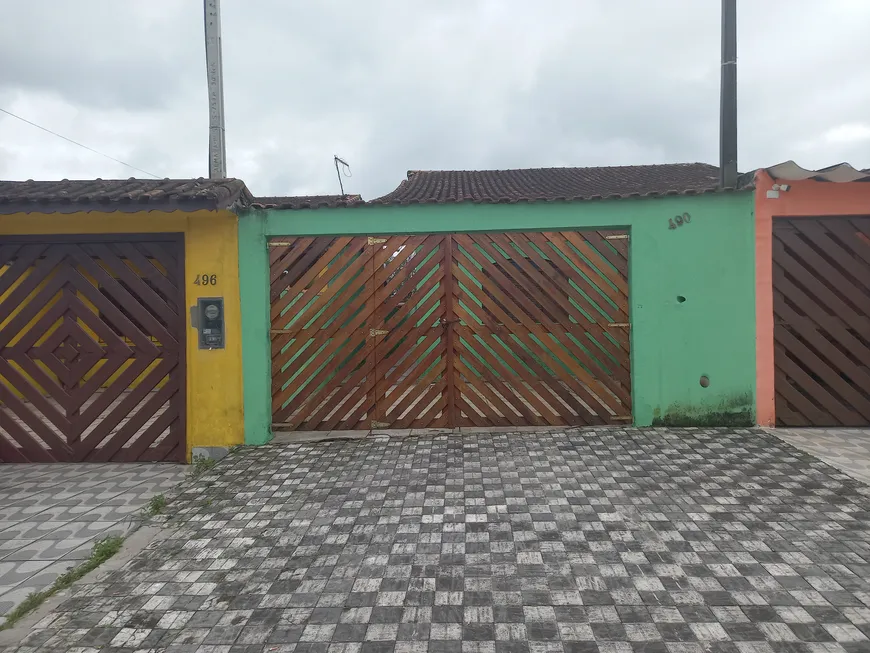 Foto 1 de Casa com 2 Quartos à venda, 83m² em Balneario Itaguai, Mongaguá
