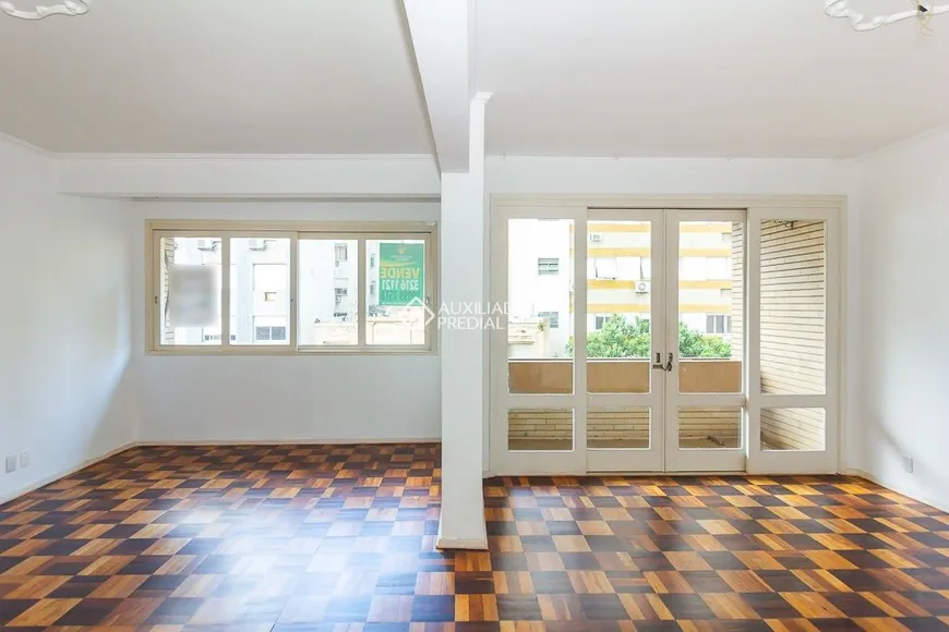 Foto 1 de Apartamento com 3 Quartos à venda, 202m² em Centro Histórico, Porto Alegre