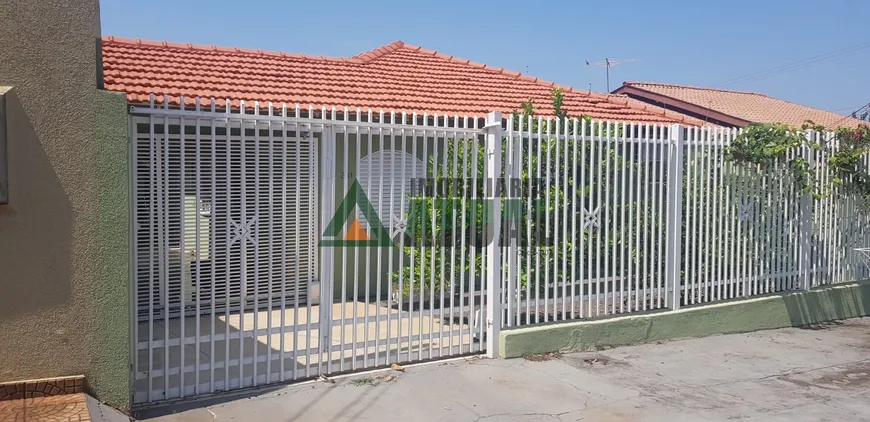 Foto 1 de Casa com 3 Quartos à venda, 120m² em Santa Monica, Londrina