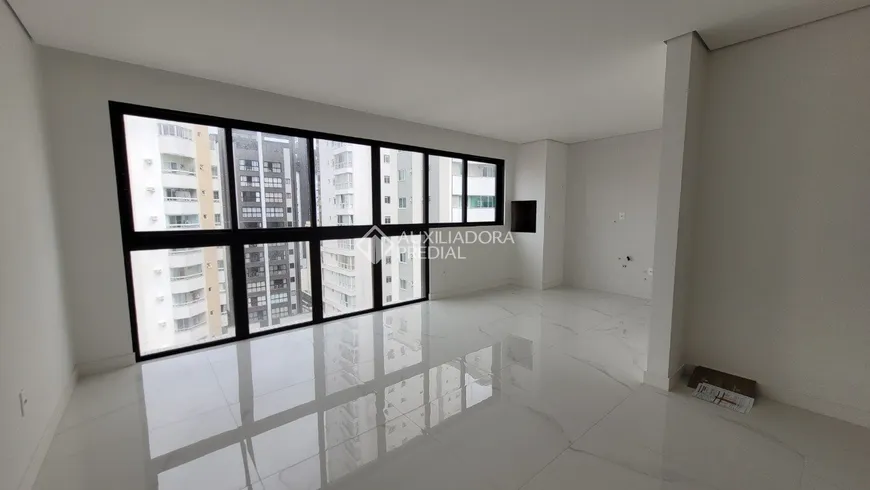 Foto 1 de Apartamento com 3 Quartos à venda, 112m² em Centro, Balneário Camboriú