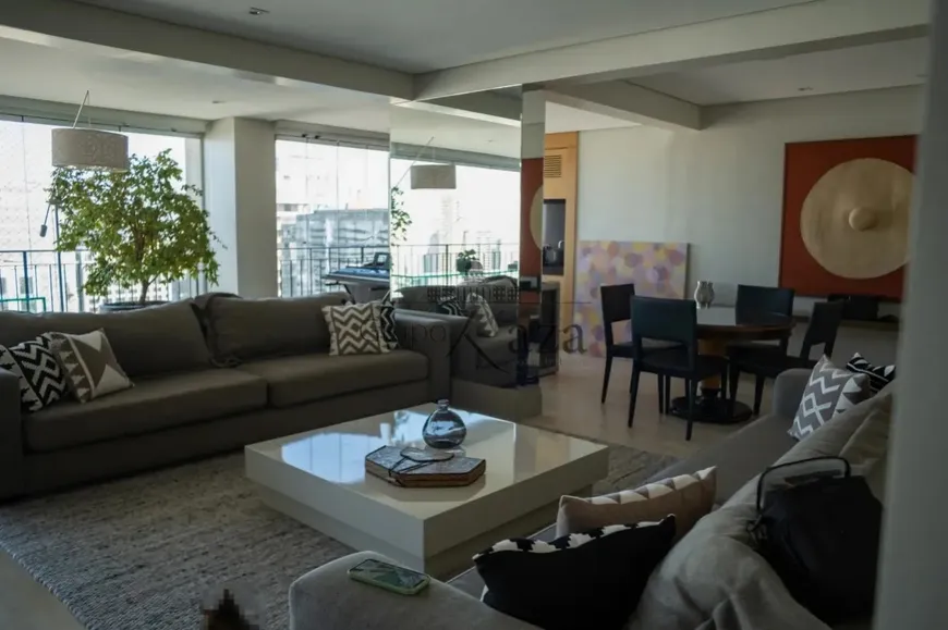 Foto 1 de Apartamento com 4 Quartos para venda ou aluguel, 335m² em Jardins, São Paulo
