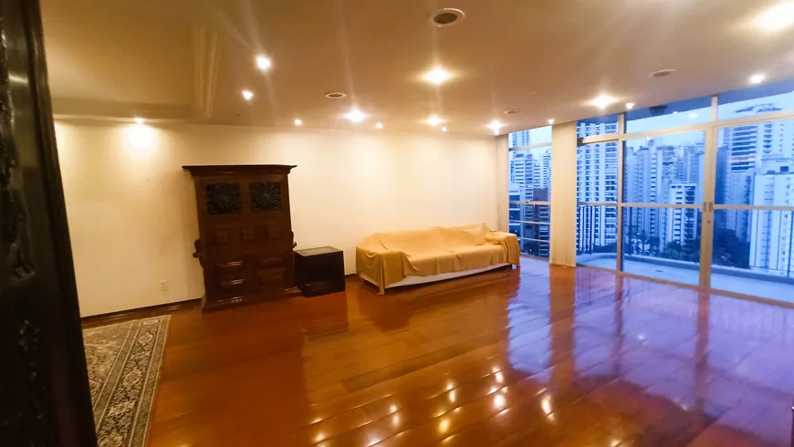 Foto 1 de Apartamento com 4 Quartos à venda, 225m² em Perdizes, São Paulo