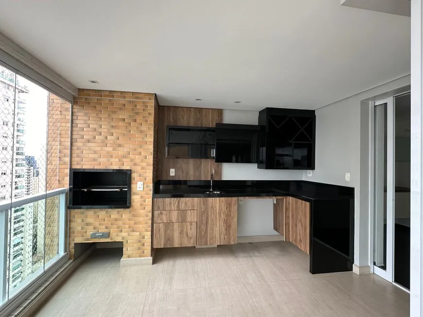 Foto 1 de Apartamento com 3 Quartos à venda, 161m² em Brooklin, São Paulo