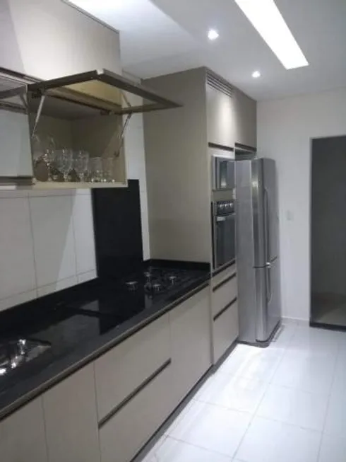 Foto 1 de Apartamento com 2 Quartos à venda, 77m² em Loteamento Vila Romana, Jacareí