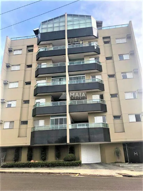 Foto 1 de Apartamento com 3 Quartos à venda, 172m² em Santa Maria, Uberaba