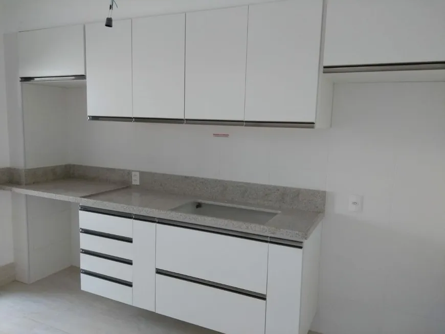 Foto 1 de Apartamento com 3 Quartos à venda, 98m² em Vila Gumercindo, São Paulo