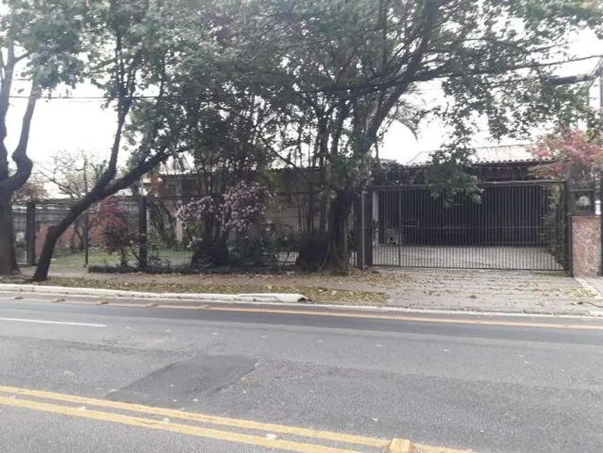 Foto 1 de Casa com 4 Quartos para venda ou aluguel, 366m² em Alto de Pinheiros, São Paulo