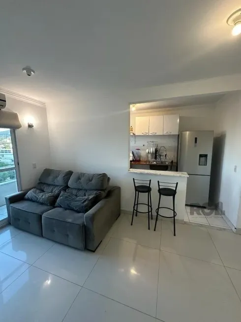 Foto 1 de Apartamento com 2 Quartos à venda, 60m² em Teresópolis, Porto Alegre