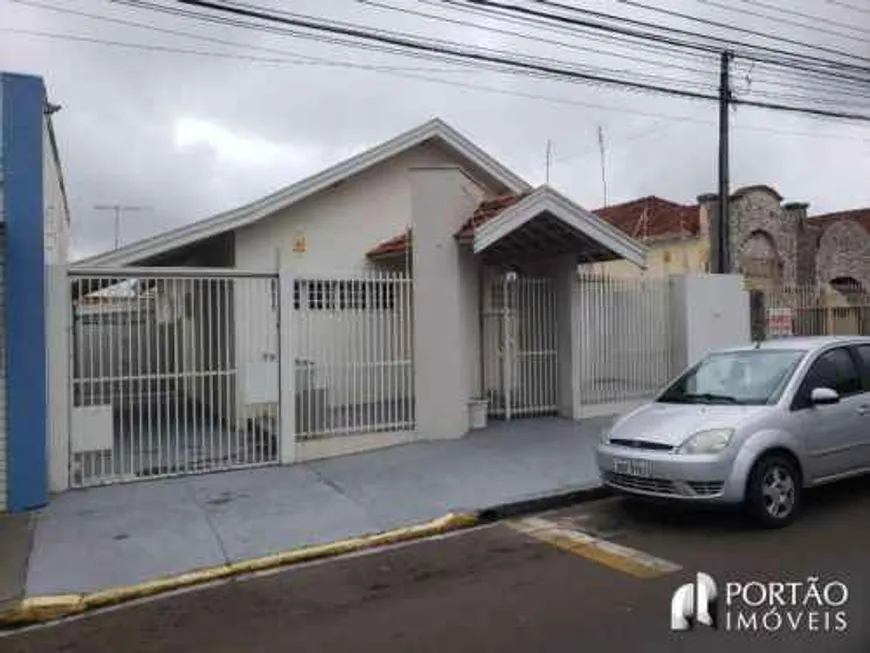 Foto 1 de Casa com 3 Quartos para venda ou aluguel, 173m² em Altos da Cidade, Bauru