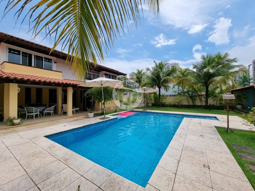 Foto 1 de Casa de Condomínio com 6 Quartos à venda, 580m² em Barra da Tijuca, Rio de Janeiro