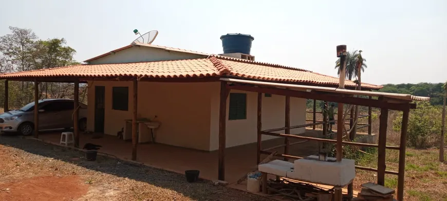 Foto 1 de Fazenda/Sítio com 2 Quartos à venda, 10000m² em Zona Rural, Caetanópolis