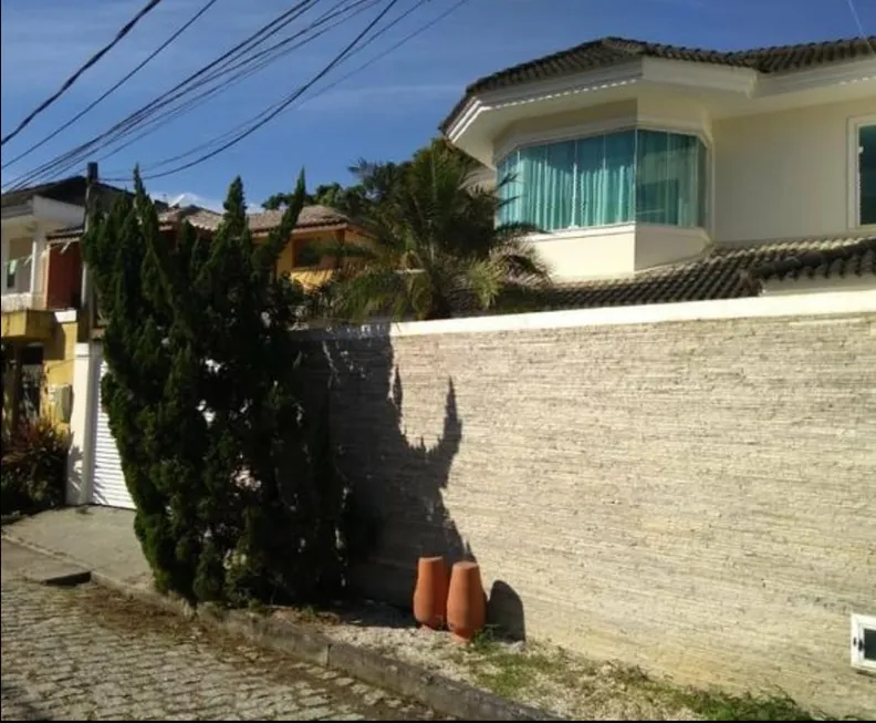 Foto 1 de Casa de Condomínio com 4 Quartos para alugar, 200m² em Vargem Pequena, Rio de Janeiro
