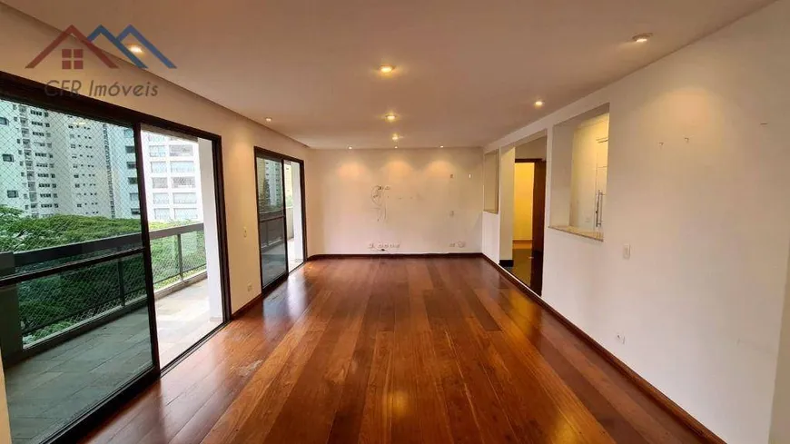 Foto 1 de Apartamento com 4 Quartos à venda, 233m² em Campo Belo, São Paulo