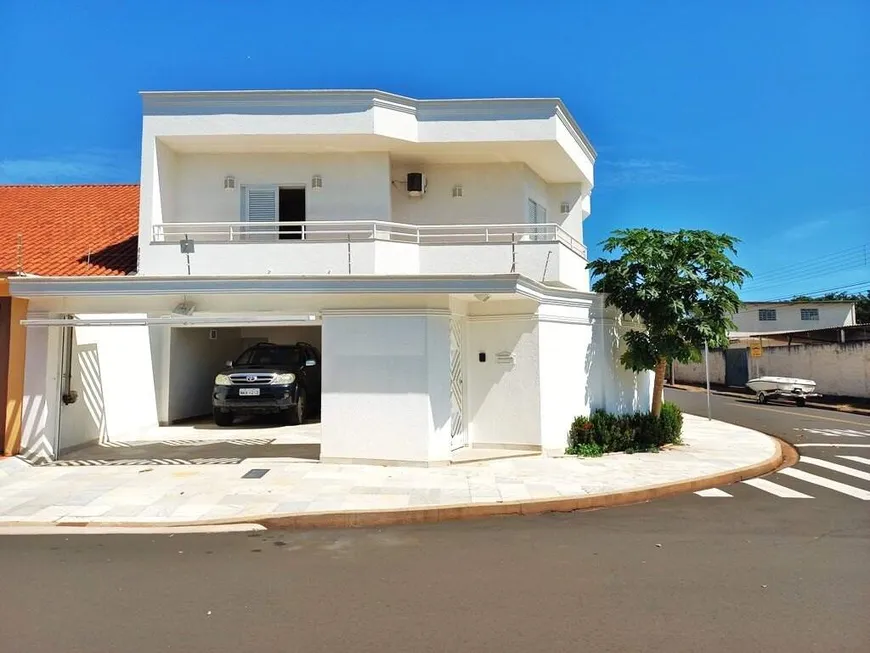 Foto 1 de Casa de Condomínio com 3 Quartos para alugar, 344m² em Parque Egisto Ragazzo, Limeira