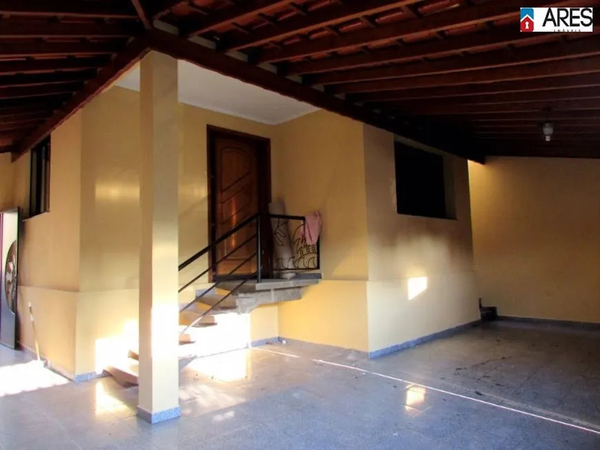 Foto 1 de Casa com 3 Quartos à venda, 126m² em Vila Medon, Americana