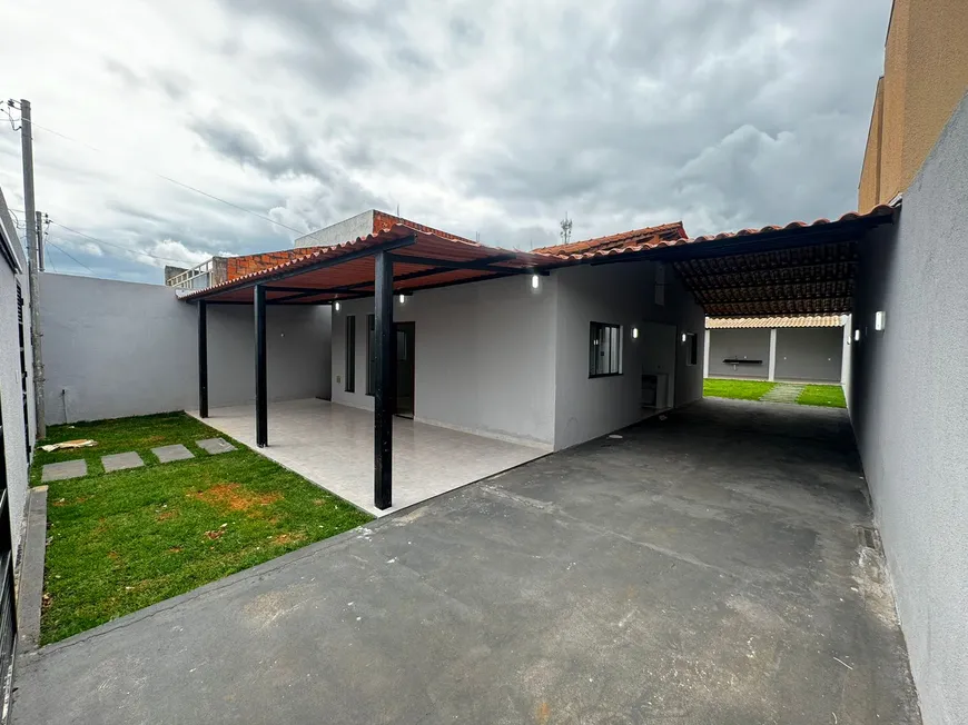 Foto 1 de Casa com 3 Quartos à venda, 191m² em Jardim Perola da Barragem II, Águas Lindas de Goiás