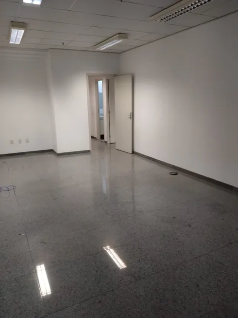 Foto 1 de Sala Comercial para venda ou aluguel, 107m² em Cambuí, Campinas