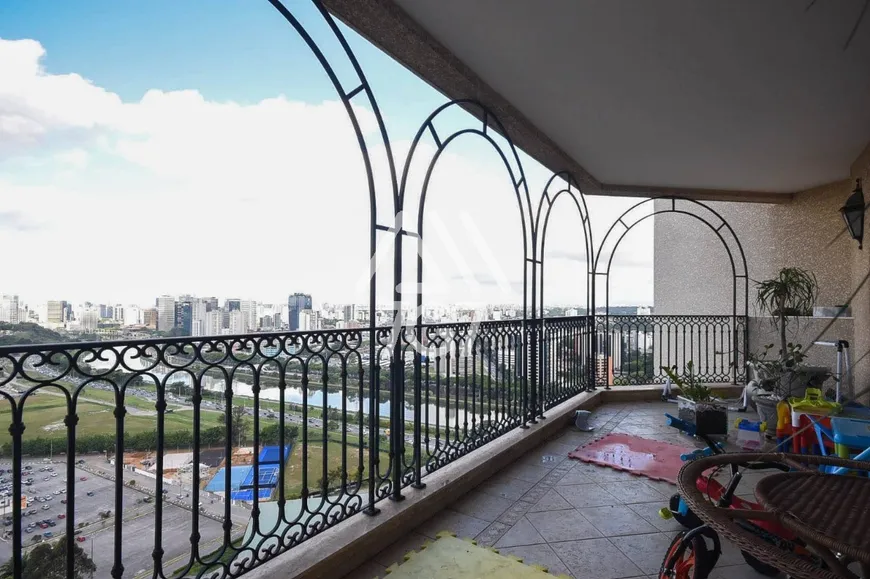 Foto 1 de Apartamento com 4 Quartos para venda ou aluguel, 353m² em Morumbi, São Paulo