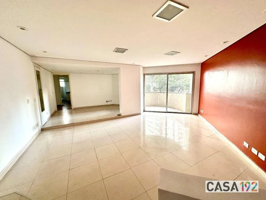 Foto 1 de Apartamento com 3 Quartos para alugar, 140m² em Moema, São Paulo