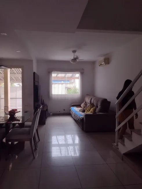 Foto 1 de Casa com 3 Quartos à venda, 100m² em Maravista, Niterói