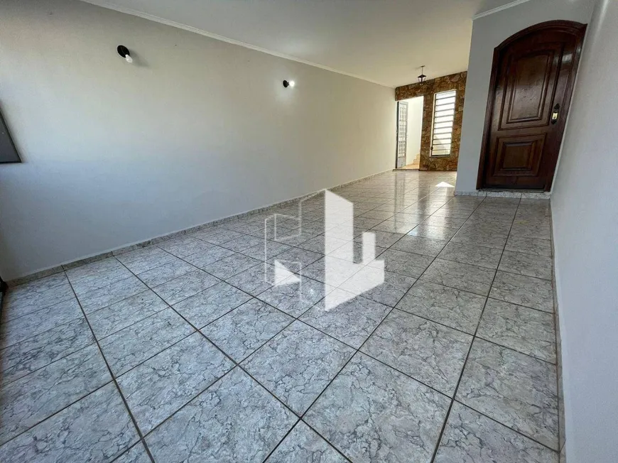 Foto 1 de Casa com 3 Quartos à venda, 250m² em Santo Antonio, Jaú