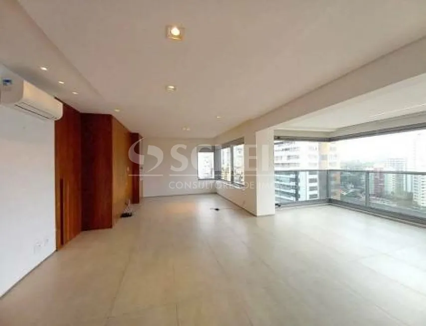 Foto 1 de Apartamento com 3 Quartos para alugar, 192m² em Campo Belo, São Paulo