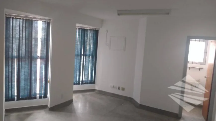 Foto 1 de Sala Comercial para venda ou aluguel, 30m² em Centro, Taubaté