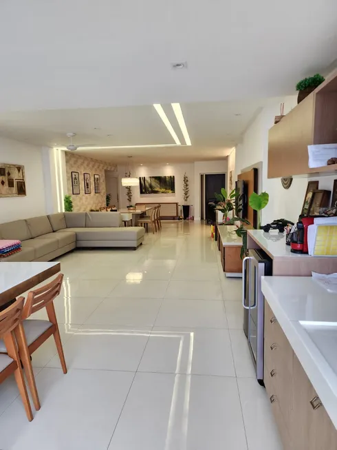 Foto 1 de Apartamento com 5 Quartos à venda, 150m² em Coqueiral de Itaparica, Vila Velha