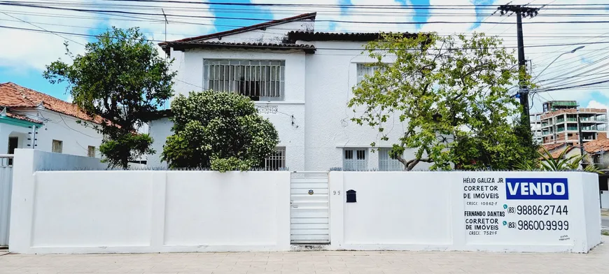 Foto 1 de Casa com 6 Quartos à venda, 308m² em Tambiá, João Pessoa