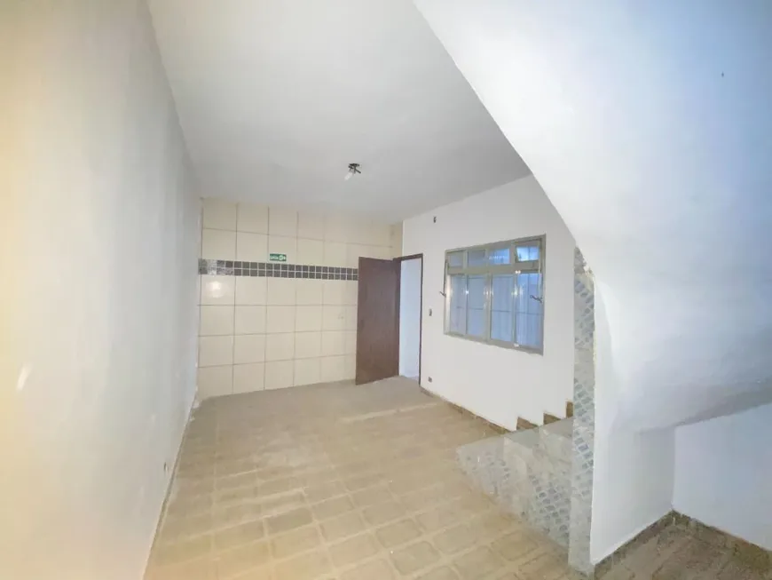 Foto 1 de Sobrado com 2 Quartos para alugar, 70m² em Jardim Planalto, São Paulo