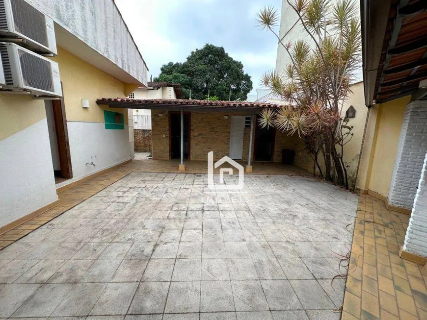 Foto 1 de Casa com 3 Quartos à venda, 180m² em Centro, Vila Velha