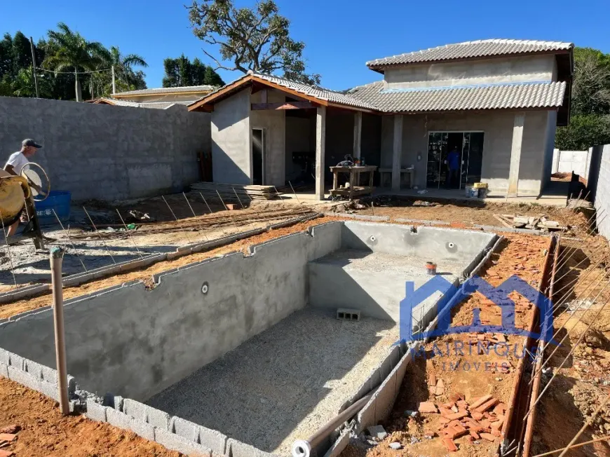 Foto 1 de Fazenda/Sítio com 2 Quartos à venda, 500m² em Zona Rural, Mairinque