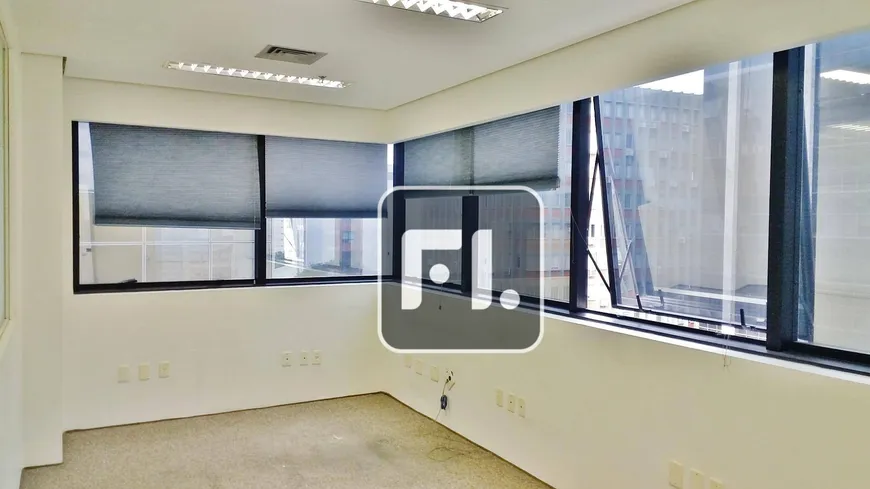 Foto 1 de Sala Comercial para venda ou aluguel, 103m² em Itaim Bibi, São Paulo