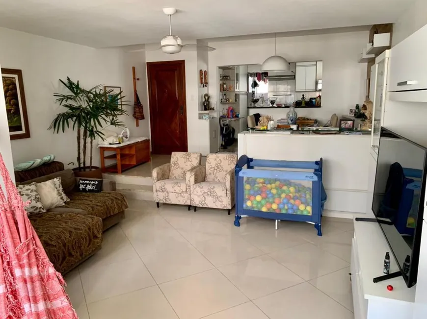 Foto 1 de Apartamento com 3 Quartos à venda, 120m² em Candeal, Salvador