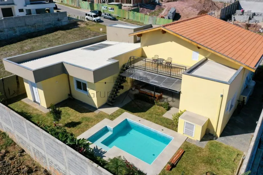 Foto 1 de Casa com 4 Quartos à venda, 280m² em Loteamento Urbanova II, São José dos Campos