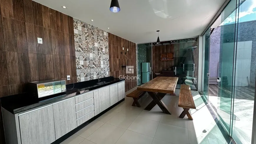 Foto 1 de Casa com 3 Quartos à venda, 210m² em Ibituruna, Montes Claros