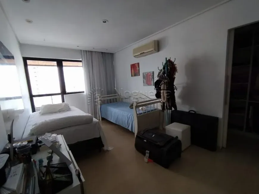 Foto 1 de Apartamento com 4 Quartos à venda, 393m² em Casa Amarela, Recife