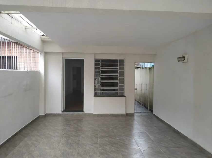 Foto 1 de Casa com 2 Quartos para alugar, 90m² em Jardim Marajoara, São Paulo