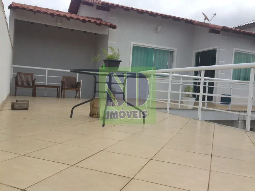 Foto 1 de Casa de Condomínio com 4 Quartos à venda, 219m² em Jardim Pero, Cabo Frio