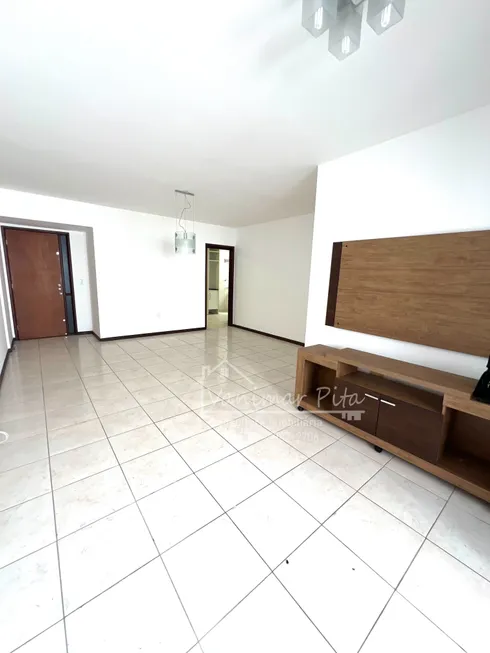 Foto 1 de Apartamento com 3 Quartos à venda, 115m² em Ponta Verde, Maceió